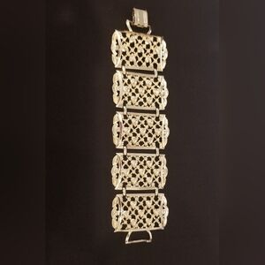 Elegant Gold Plated Vintage Chunky Bracelet